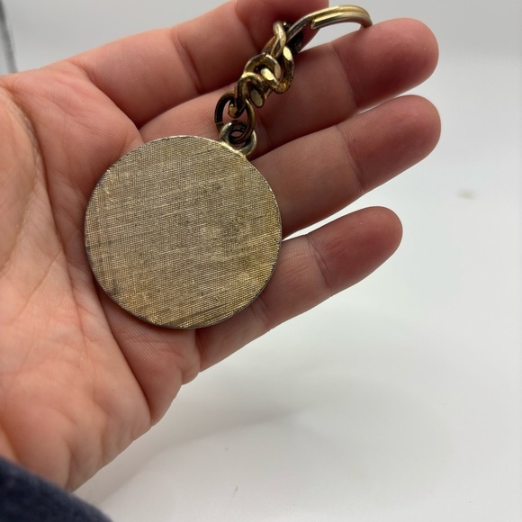 Knollwood Men's Club Keychain with Key - Picture 3 of 3